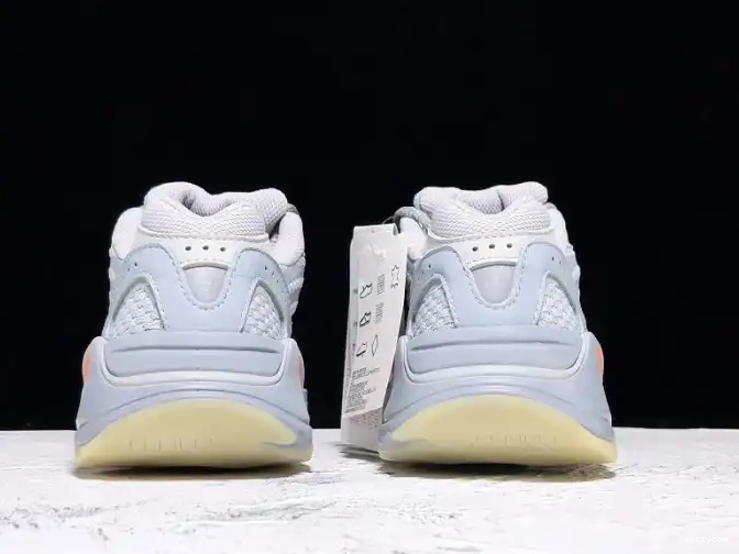V2 Boost 'Inertia' Adidas Yeezy FW2549 700 0428